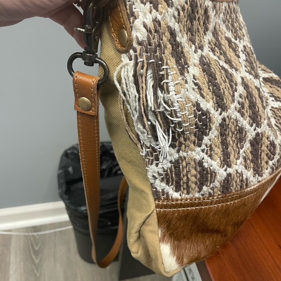 Myra bag crossbody purse - Picture 4 of 4